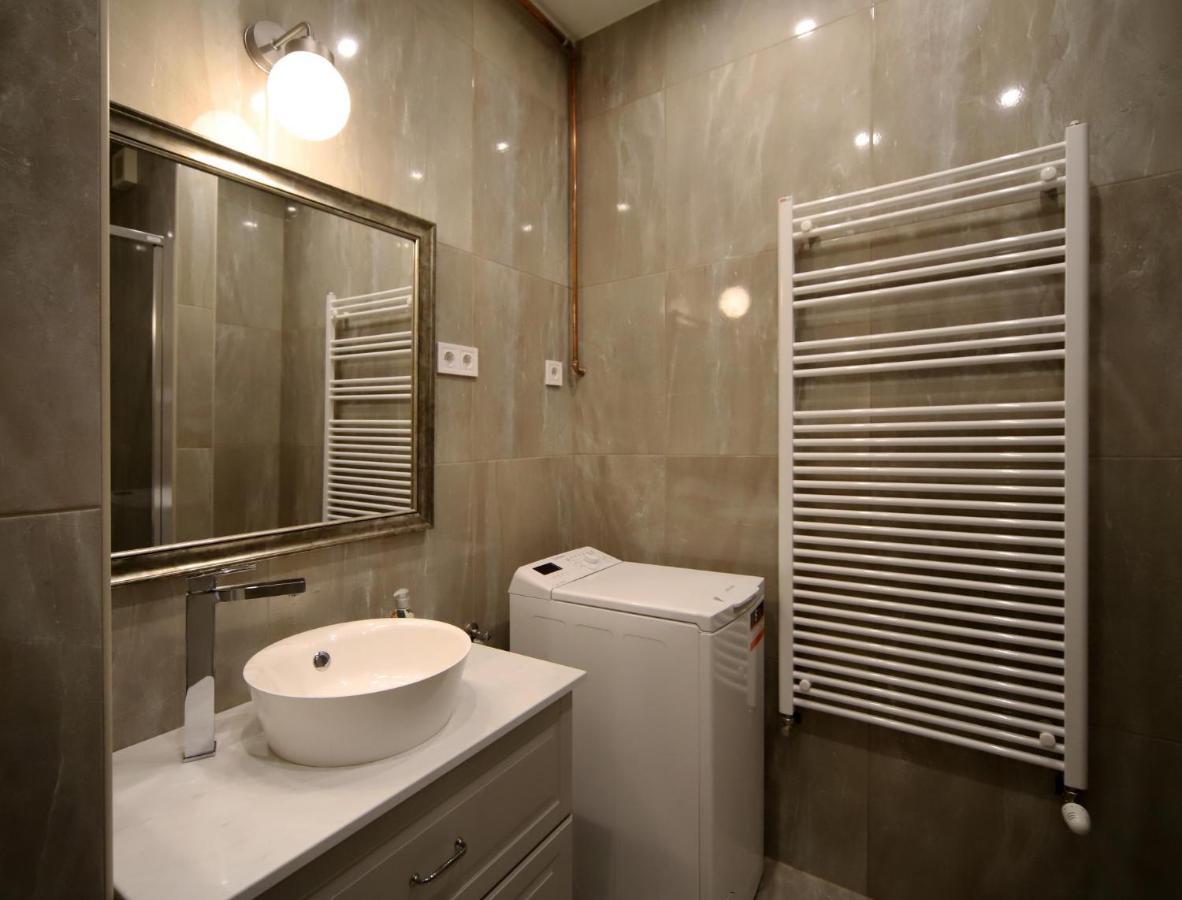 Апартаменти Denis Apartman Еґер Екстер'єр фото